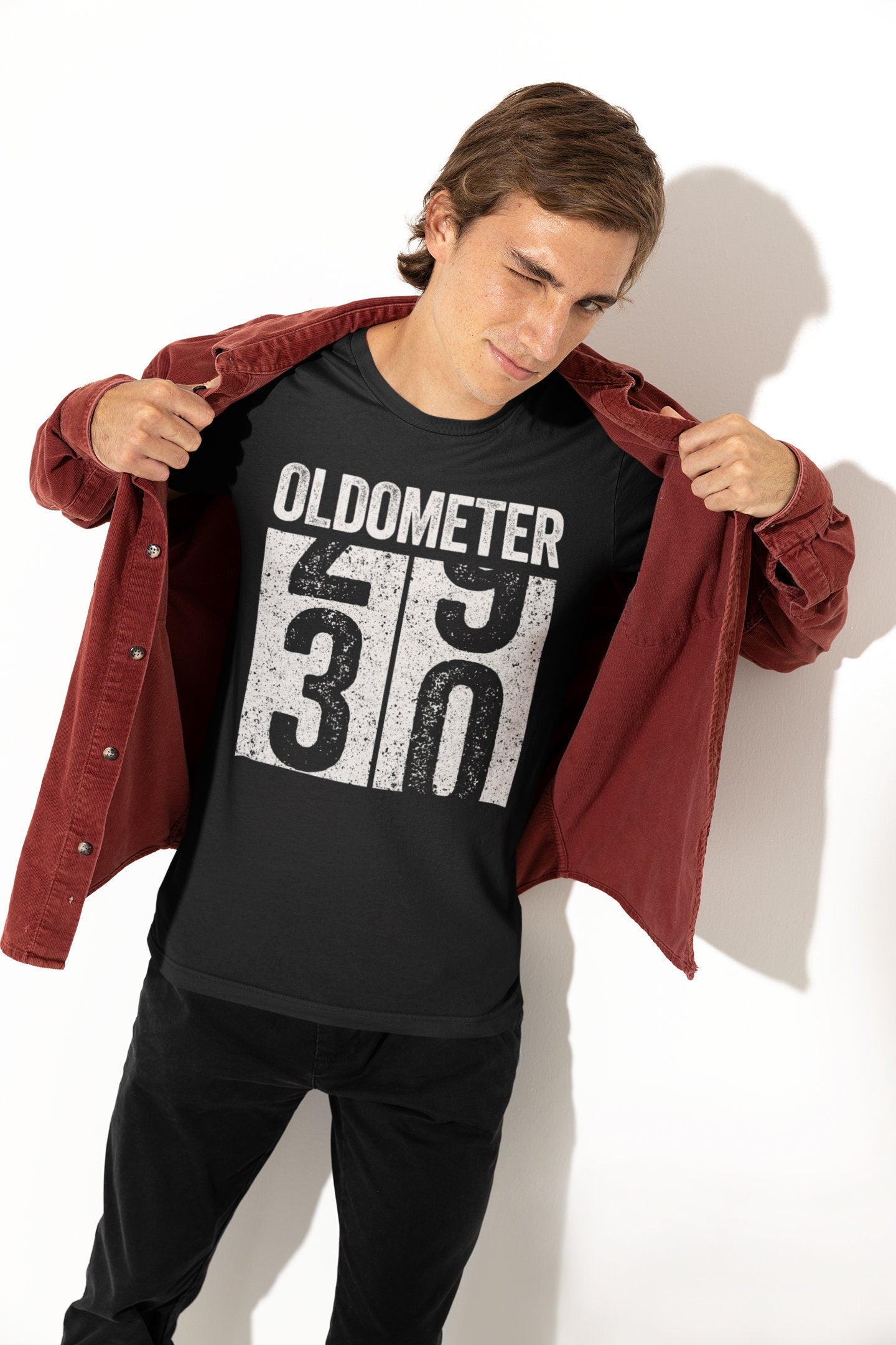 Oldometer 30 T-Shirt - Unisex Funny 30 AF Mens 30th Birthday Shirt - Born in 1995 Gift Vintage TShirt