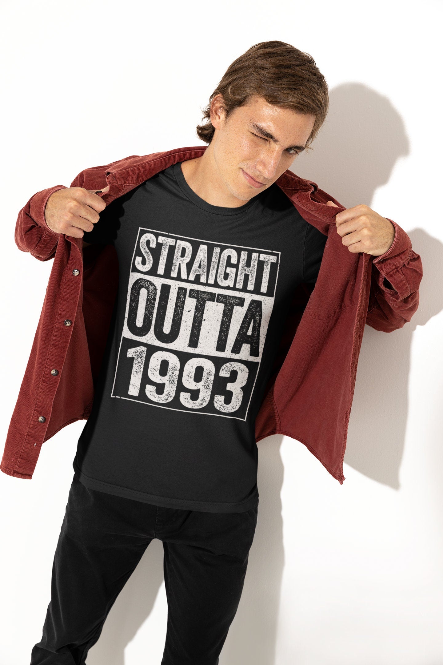 Straight Outta 1993 T-Shirt - Unisex Funny 32 AF Mens 32nd Birthday Shirt - Born in 1993 Gift Vintage TShirt for Father's Day Christmas