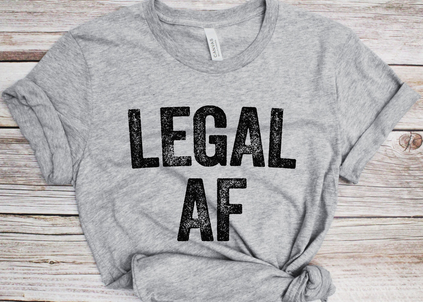 Legal AF T-Shirt - Unisex Funny 21 AF Mens 21st Birthday Shirt - Born in 2004 BDay Gift Vintage TShirt