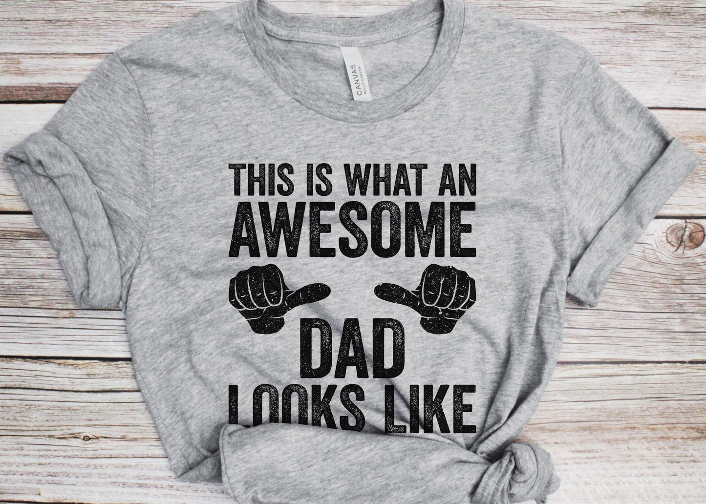 This Is What An Awesome Dad Looks Like T-Shirt - Funny Mens Awesome Father Shirt - Vintage Proud New Dad TShirt for Father's Day